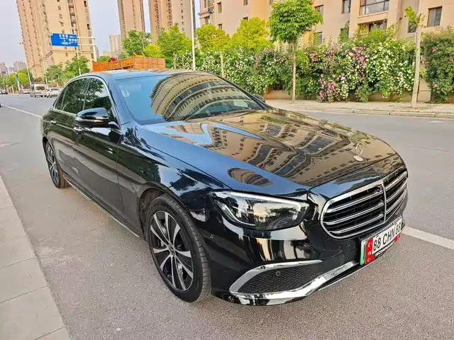 Mercedes-Benz E-Class 2023 E 350 e L