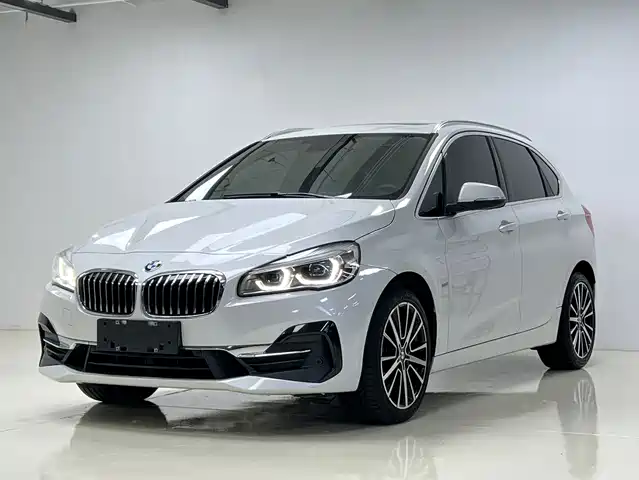 BMW 2-Series 2018 220i