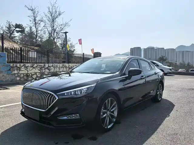 Hongqi H5 2018 30 TD
