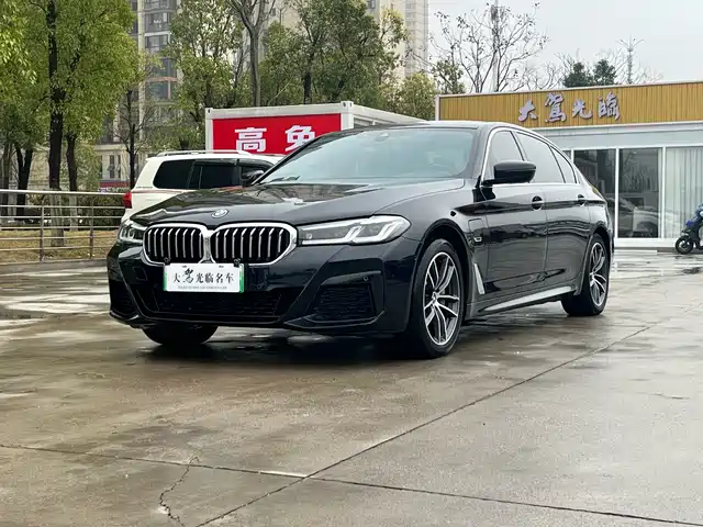 BMW 5-Series 2022 535 Le M