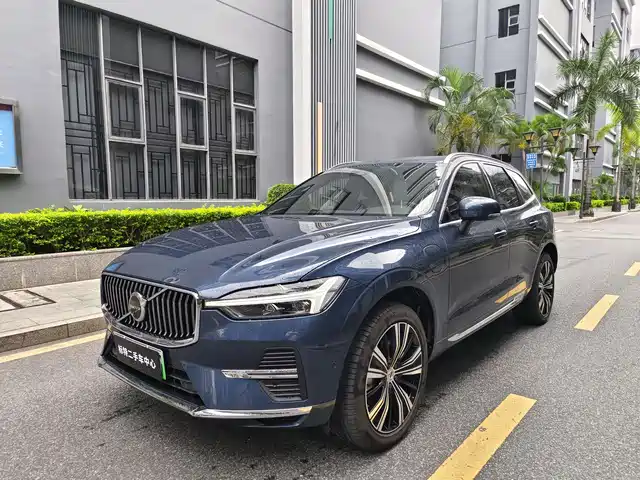 Volvo XC60 Hybrid 2023 T 8 PHEV 4 WD