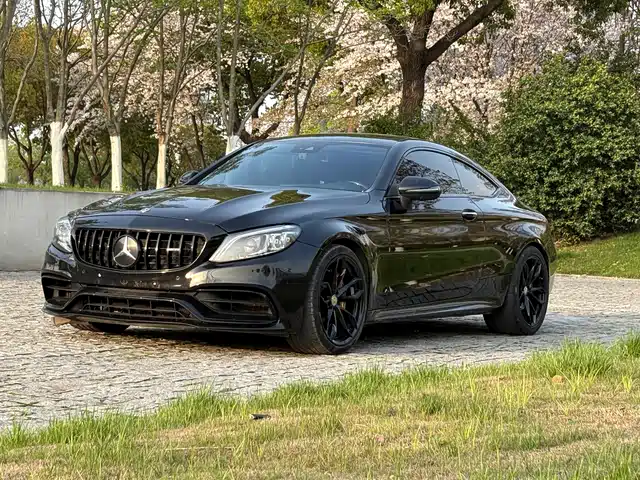 Mercedes-Benz C-Class 2019 AMG C 63
