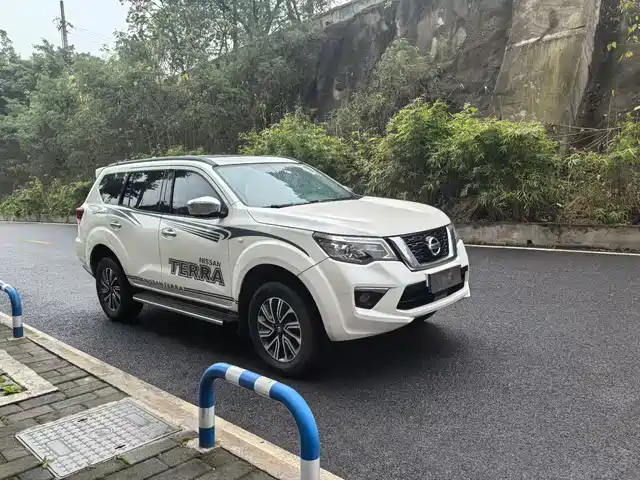 Nissan Terra
