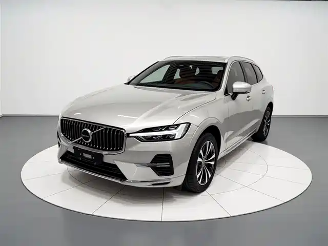 Volvo XC60 2024 B 5 4 WD