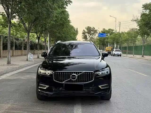 Volvo XC60 2021 T 5 4 WD