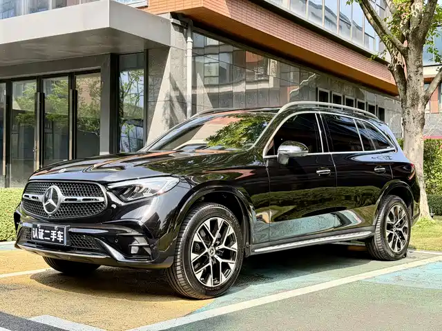 Mercedes-Benz GLC 2023 GLC 260 L 4 MATIC Luxury 7