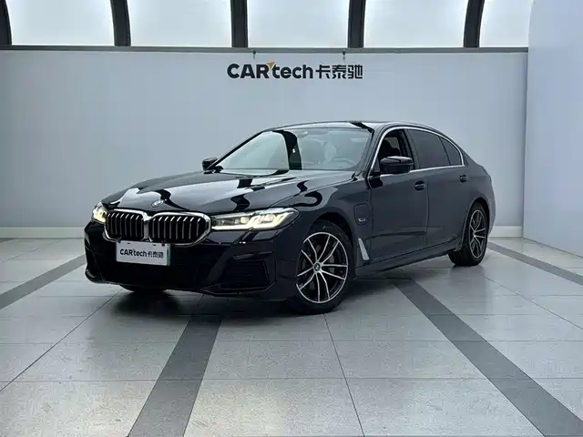 BMW 5-Series 2022 535 Le M