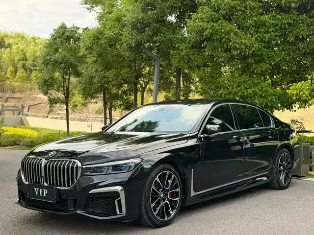 BMW 7-Series 2018 730 Li Leading