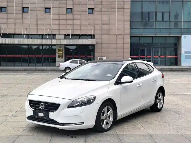 Volvo V 40 2016 T 3