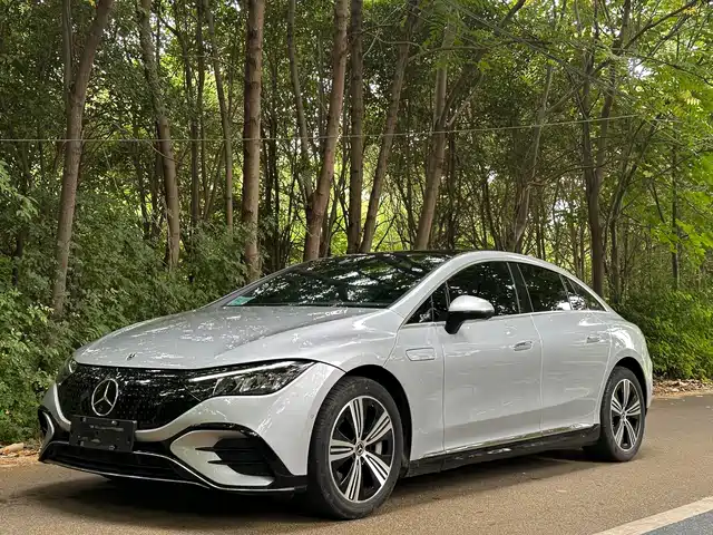 Mercedes-Benz EQE 2022 350