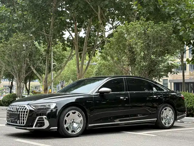 Audi A 8 2018 A 8 L 55 TFSI quattro