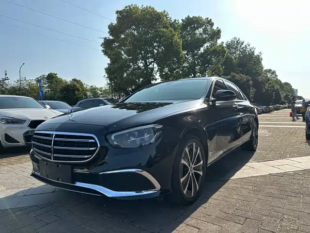 Mercedes-Benz E-Class 2022 E 350 e L