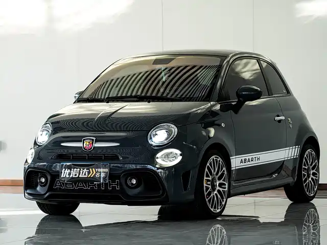 Abarth 500 2022 1.4 T MT