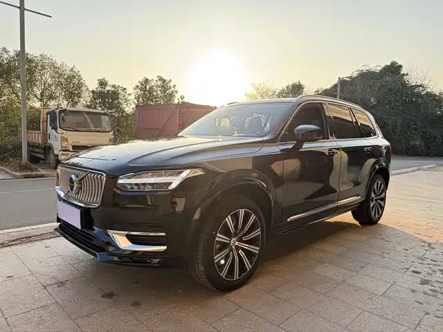 Volvo XC90 2021 B 5 5
