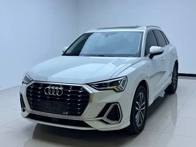 Audi Q3 2022 35 TFSI