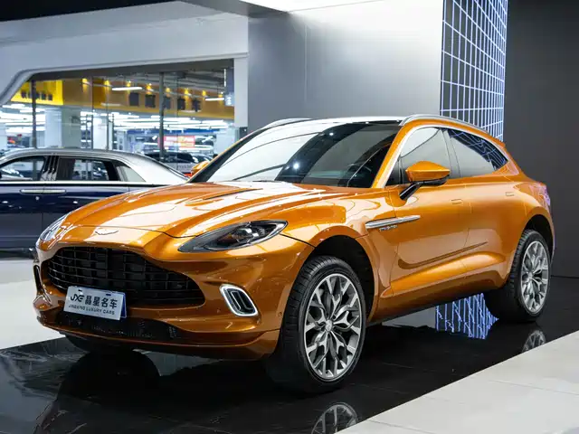 Aston Martin DBX 2022 3.0 T STRAIGHT-SIX
