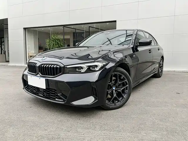 BMW 3-Series 2026 330 Li M