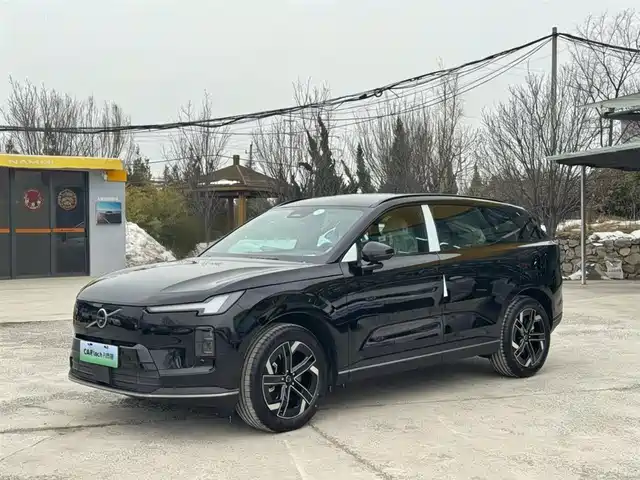 Volvo XC70 Hybrid 2026 2 WD Core