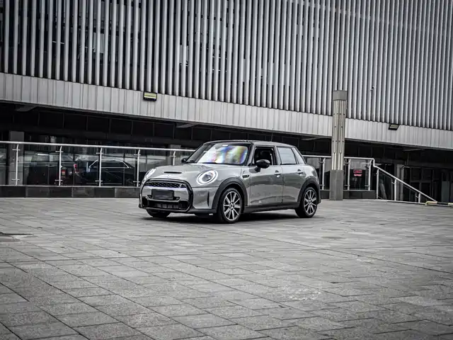 MINI Hatch