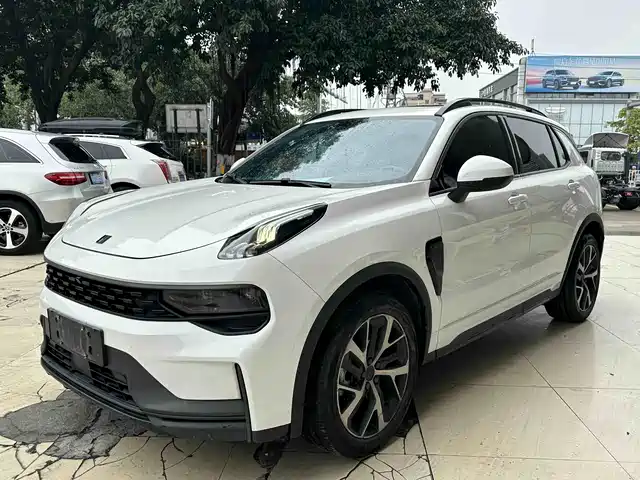 Lynk & Co 01 EM-P 2022 1.5 TD PHEV Plus