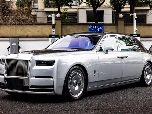 Rolls-Royce Phantom