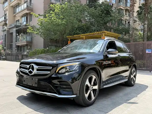 Mercedes-Benz GLC 2018 GLC 260 4 MATIC Luxury