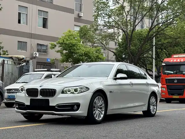 BMW 5-Series 2017 525 Li