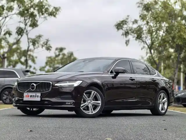 Volvo S90 2017 T 4