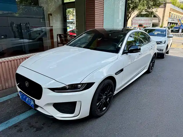 Jaguar XEL 2025 2.0 T 250 PS R-DYNAMIC 90