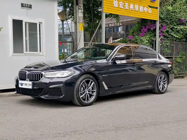BMW 5-Series 2021 535 Le M