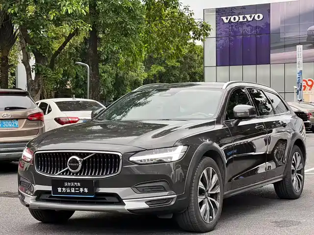 Volvo V90 2022 Cross Country B 5 AWD