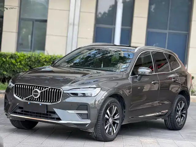 Volvo XC 60 2022 B 5 4 WD
