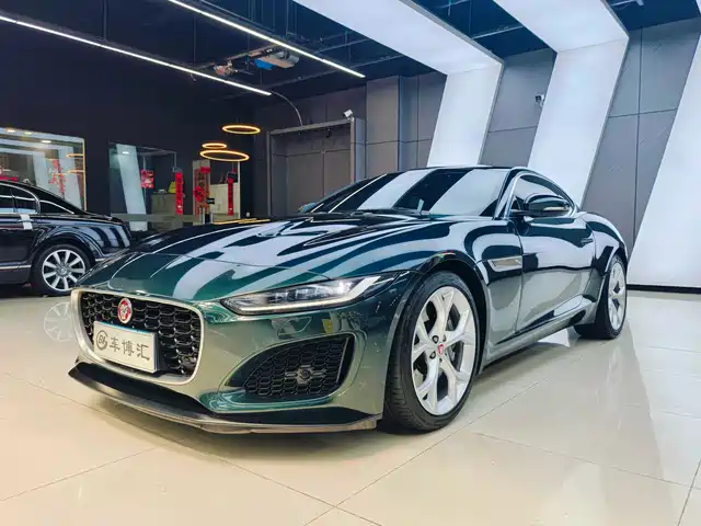 Jaguar F-TYPE 2021 P 300