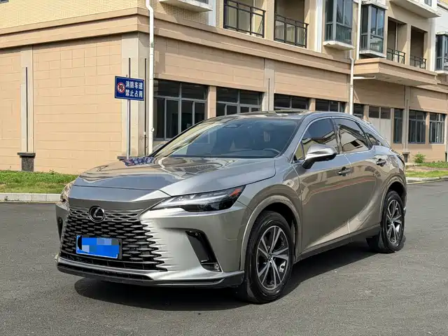 Lexus RX 2025 300 4 WD