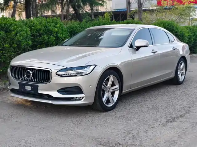 Volvo S90 2018 T 4