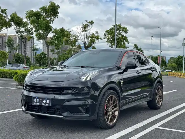 Lynk & Co 05 2020 2.0 TD 4 WD