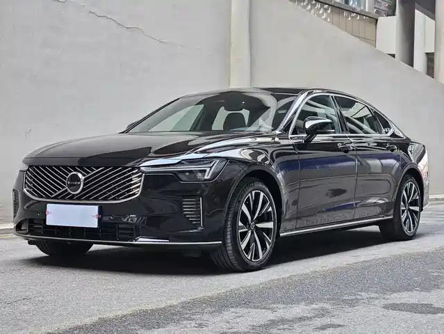 Volvo S90 2026 B 5