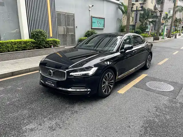 Volvo S90 2024 B 5