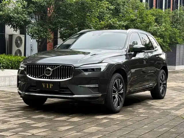 Volvo XC 60 2022 B 5 4 WD
