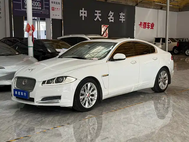 Jaguar XF 2015 XF 2.0 T