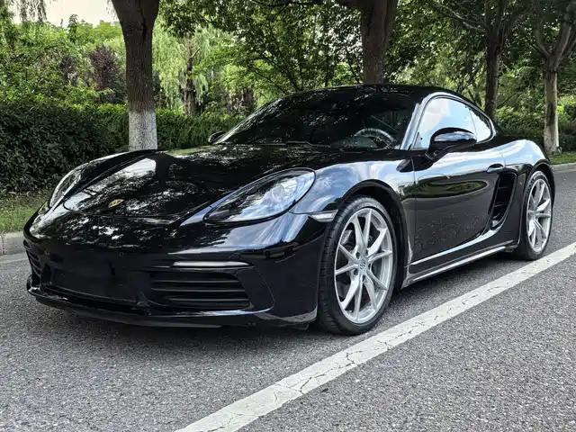 Porsche 718 2018 Cayman 2.0 T