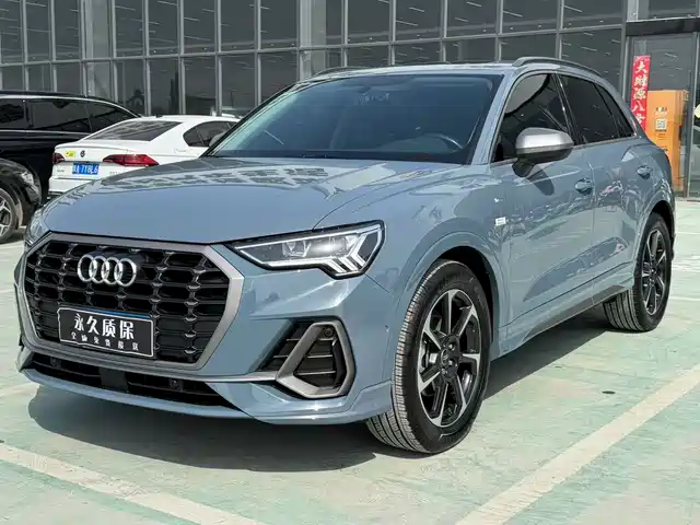 Audi Q3 2023 40 TFSI RS