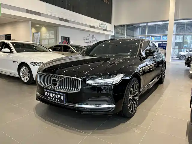 Volvo S90 2022 B 5