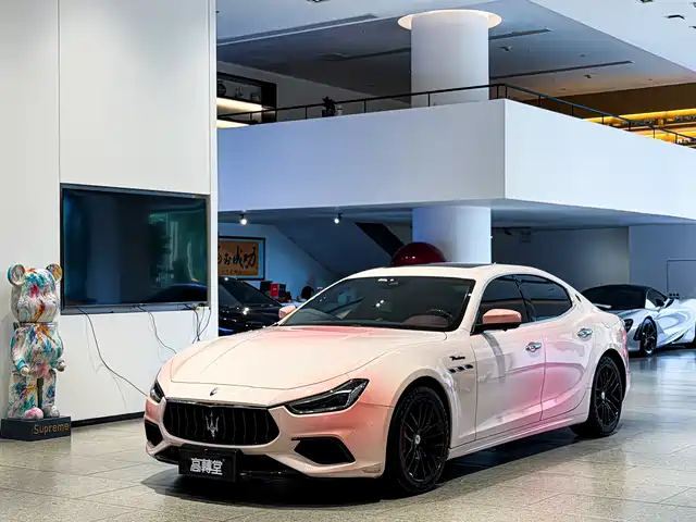 Maserati Ghibli 2023 3.0 T Modena