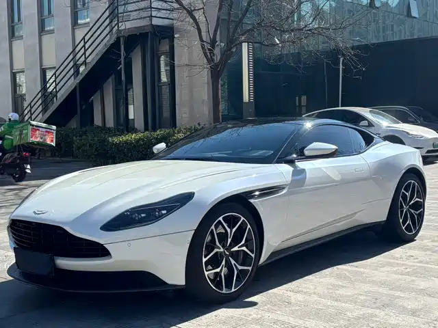 Aston Martin DB11 2019 4.0 T V 8 Coupe