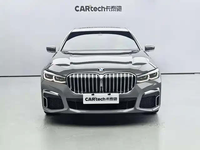 BMW 7-Series 2021 730 Li M