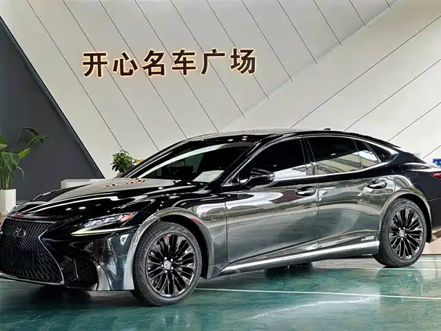 Lexus LS 2018 500h V