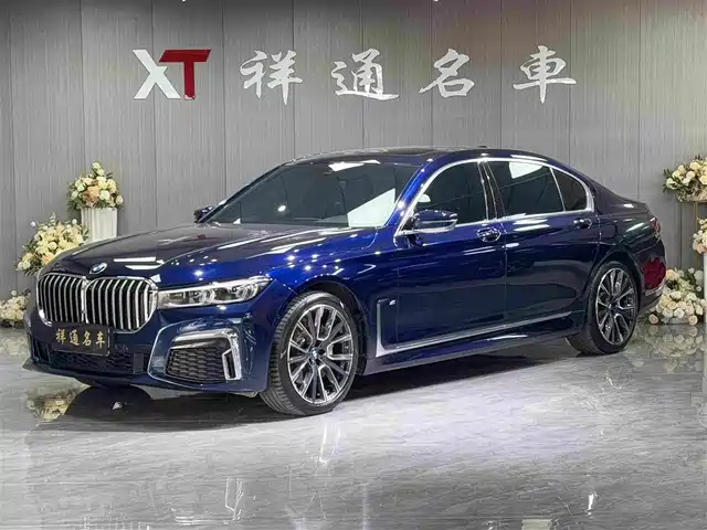 BMW 7-Series 2019 740 Li Leading M