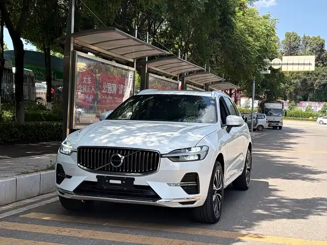 Volvo XC 60 2024 B 5 4 WD