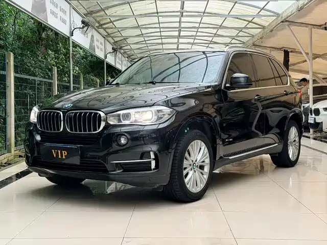 BMW X5 2017 x Drive 28i